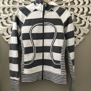 Lululemon Scuba Hoodie size 8